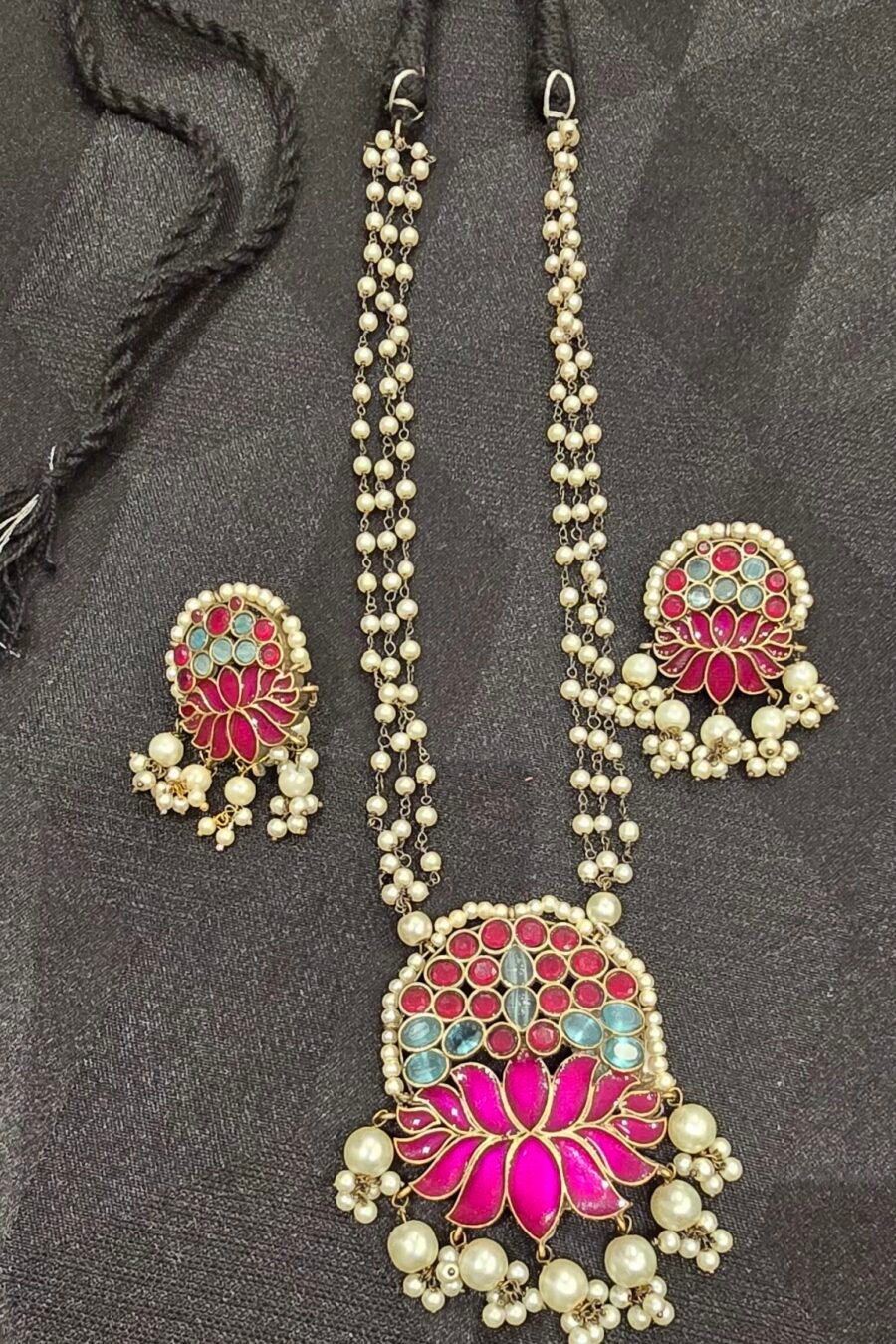 Fusion Long Set With Pearl And Earrings