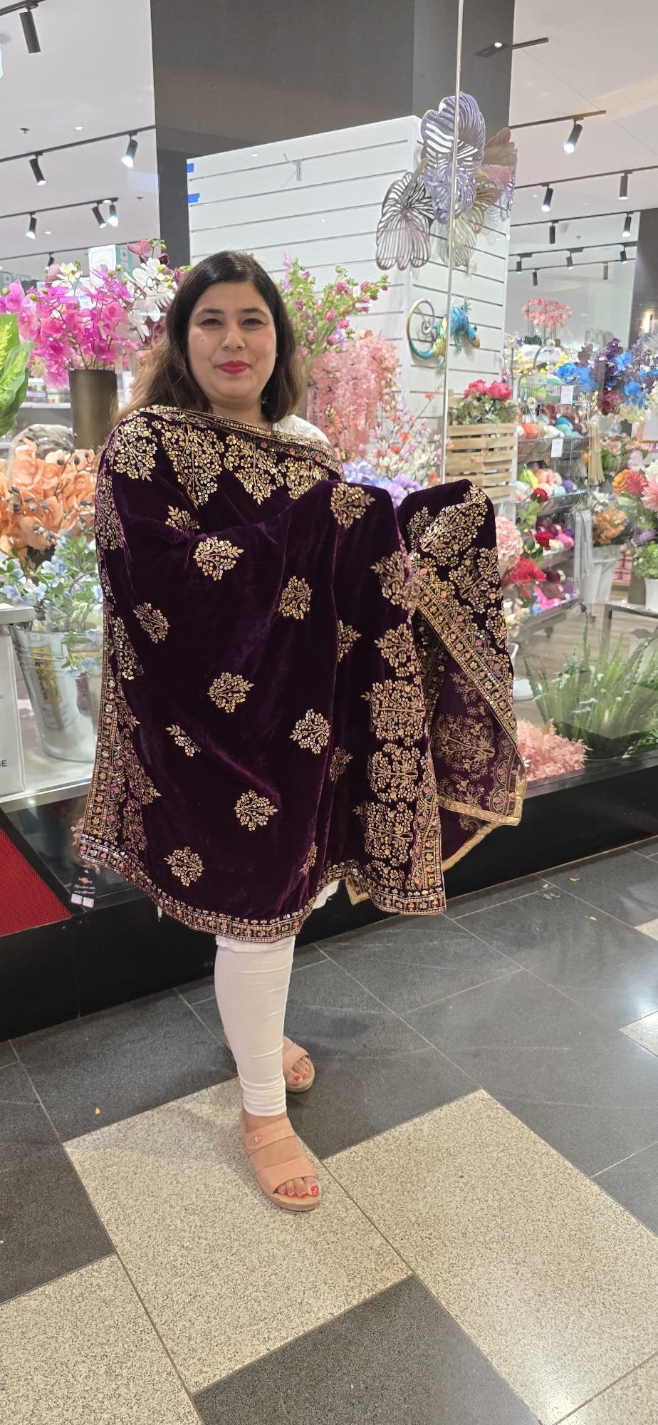Heavy Wine Velvet Dupatta - Image 2