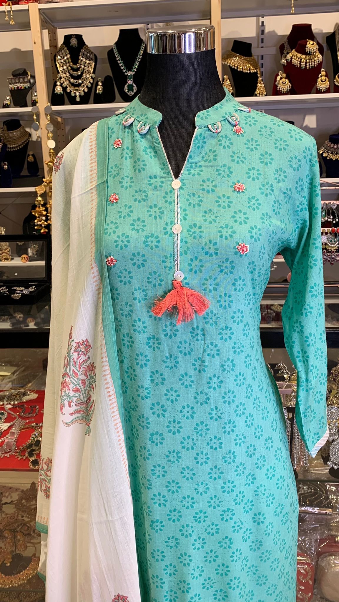 Pista Green & OffWhite Cotton Suit - Image 2