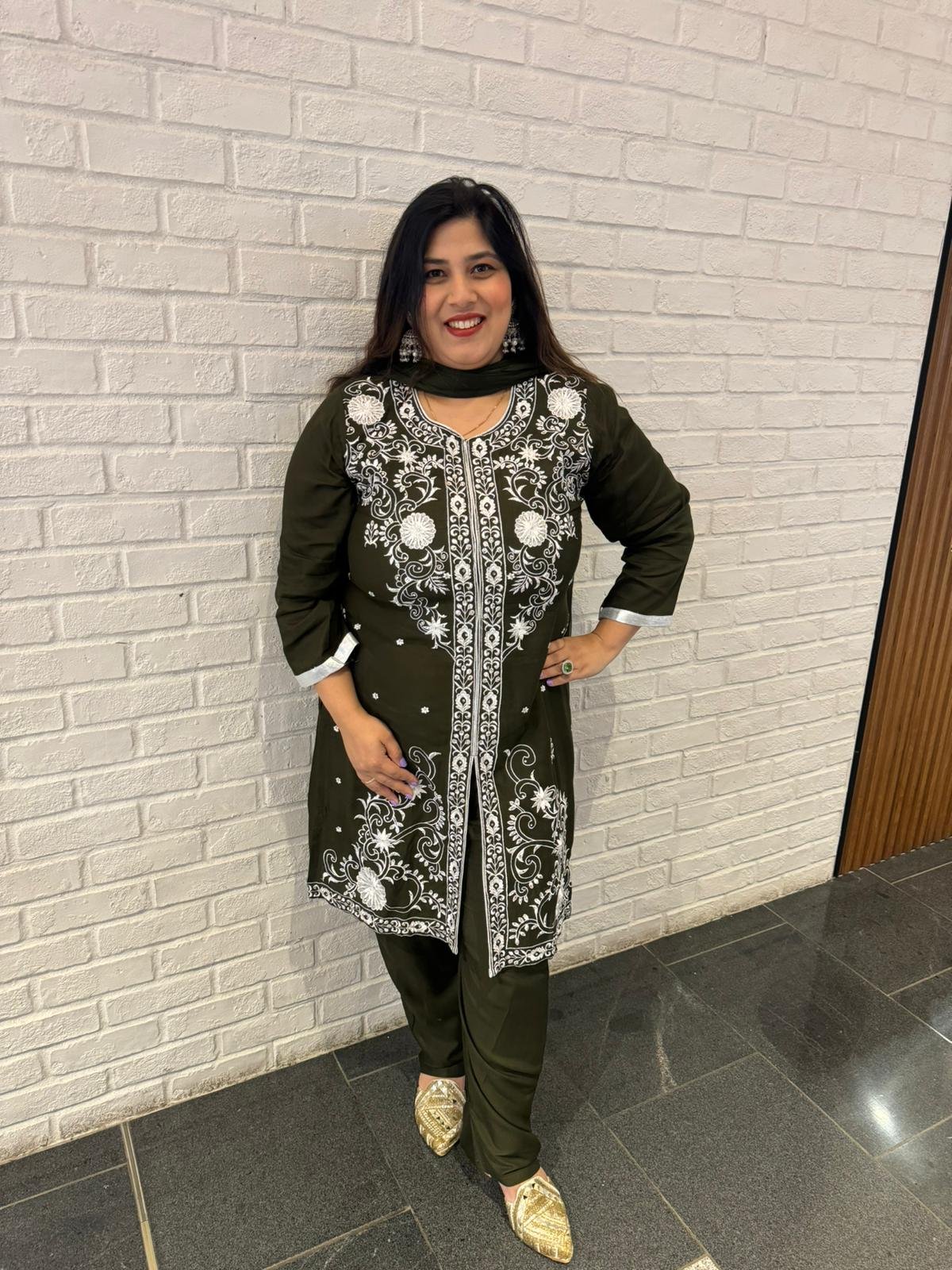 Mehndi Green Maslin Rayon Suit - Image 7