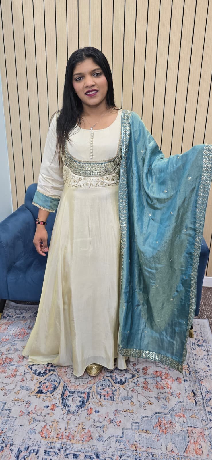 Radiate elegance in this graceful Anarkali suit - Image 5
